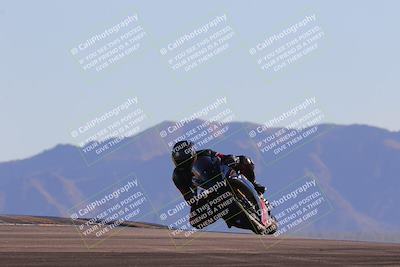 media/Nov-06-2023-Moto Forza (Mon) [[ce023d0744]]/3-Intermediate Group/Session 5 (Turn 9)/